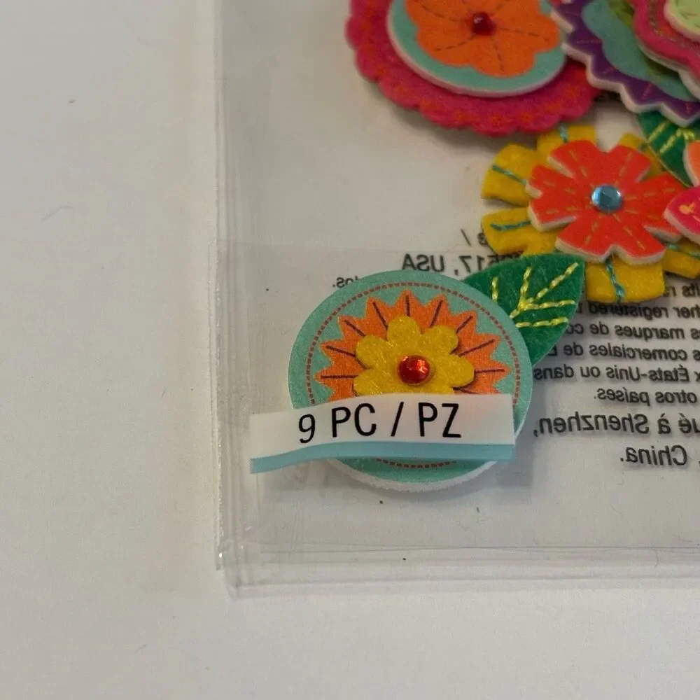 Jolee's Boutique Layered Mini Flowers Glue On Sticker